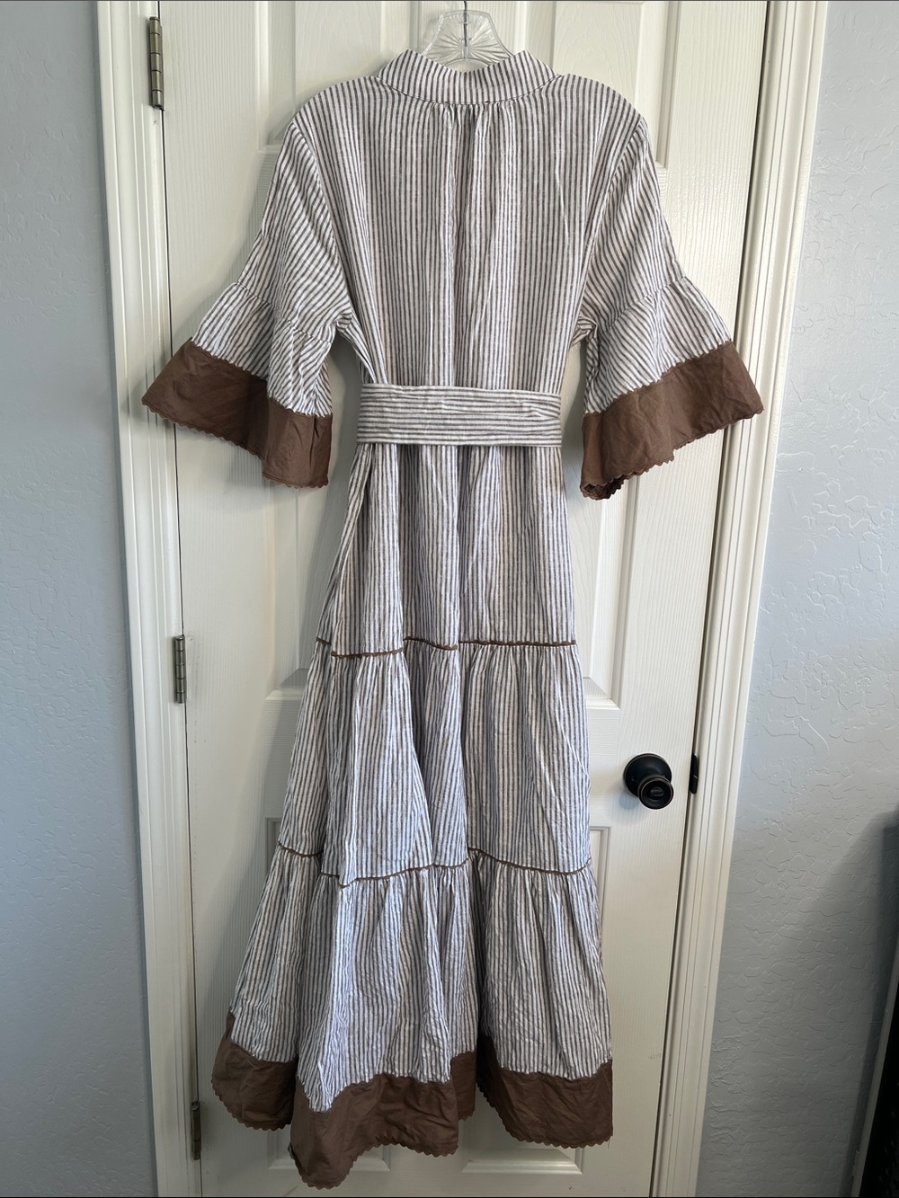 Tuckernuck Joanna linen cotton blend seersucker striped tier maxi dress size XL - Picture 4 of 12